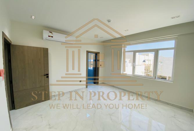 996498 - Property Image 3