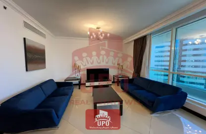 Apartment - 3 Bedrooms - 4 Bathrooms for rent in Palm Tower B - Palm Towers - West Bay - Doha