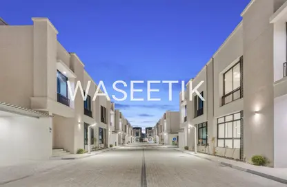 فيلا - 6 غرف نوم - 5 حمامات للايجار في طريق سلوى - العزيزية - الدوحة