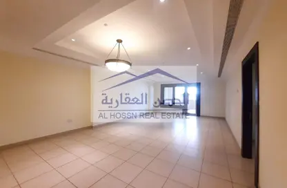 Apartment - 1 Bedroom - 2 Bathrooms for rent in Tower 24 - Porto Arabia - The Pearl Island - Doha