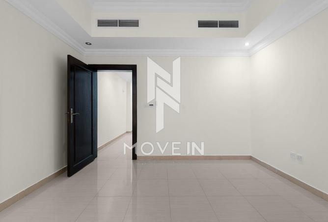 983864 - Property Image 3