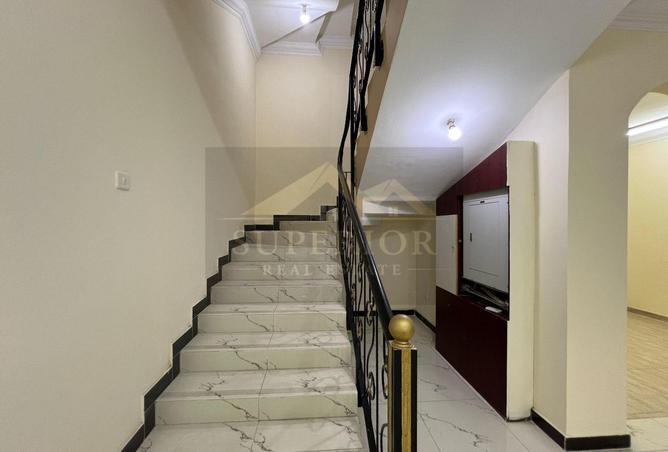 913388 - Property Image 3