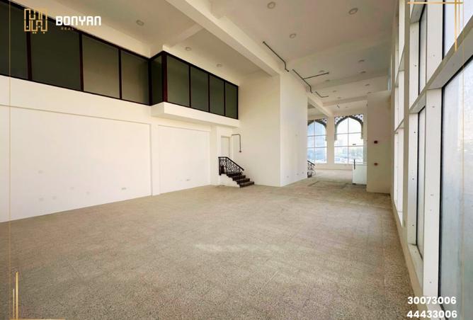 998363 - Property Image 2