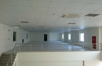 Warehouse - Studio - 1 Bathroom for rent in Industrial Area - Doha