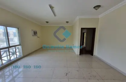 Apartment - 3 Bedrooms - 2 Bathrooms for rent in Al Mansoura - Al Mansoura - Doha