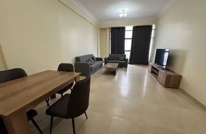 Apartment - 2 Bedrooms - 3 Bathrooms for rent in Umm Ghuwalina - Umm Ghuwailina - Doha