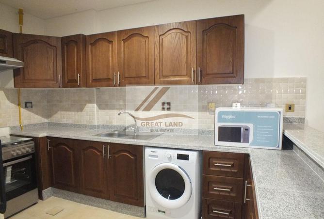 985988 - Property Image 2