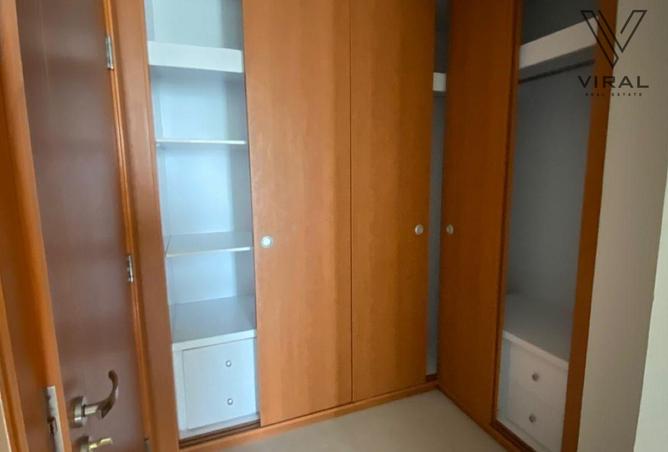 956982 - Property Image 3