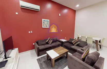 Living / Dining Room image for: Apartment - 2 Bedrooms - 2 Bathrooms for rent in Bin Omran - Fereej Bin Omran - Doha, Image 1