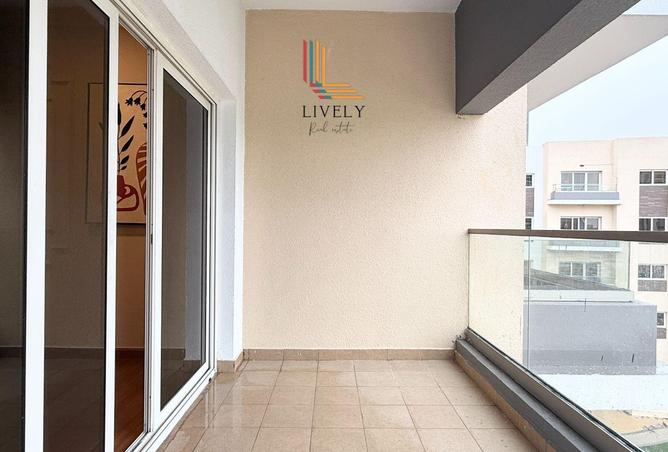 990131 - Property Image 3