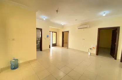 Apartment - 3 Bedrooms - 2 Bathrooms for rent in Al Aziziyah - Al Aziziyah - Doha