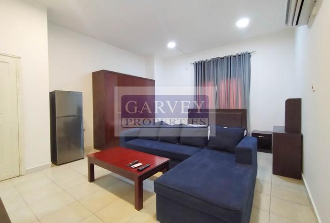 956759 - Property Image 2