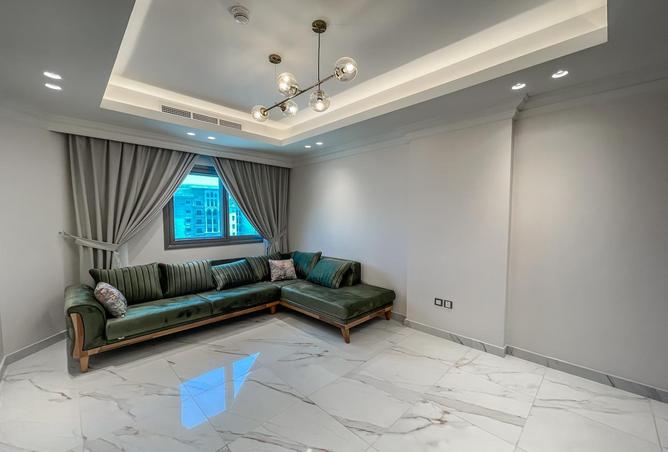 915950 - Property Image 2