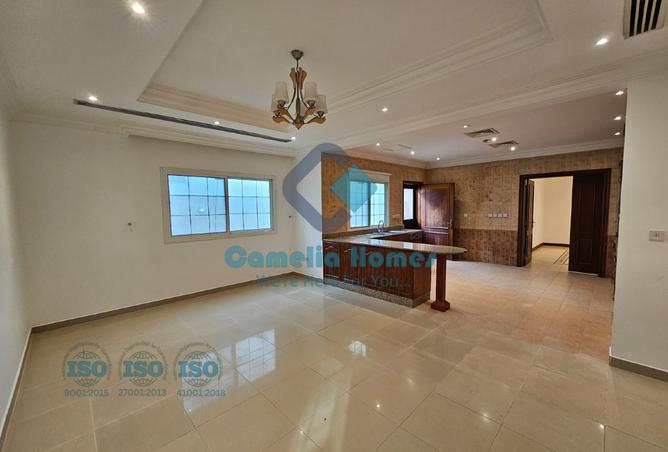 942006 - Property Image 2