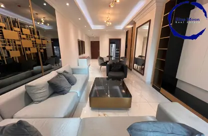 Apartment - 3 Bedrooms - 4 Bathrooms for rent in Floresta Gardens - Floresta Gardens - The Pearl Island - Doha