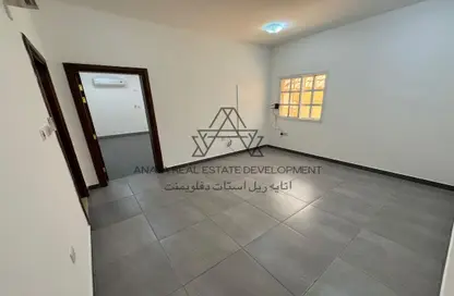 Apartment - 1 Bedroom - 1 Bathroom for rent in Al Gharrafa - Al Gharrafa - Doha