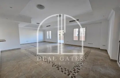 Empty Room image for: Apartment - 3 Bedrooms - 5 Bathrooms for rent in West Porto Drive - Porto Arabia - The Pearl Island - Doha, Image 1