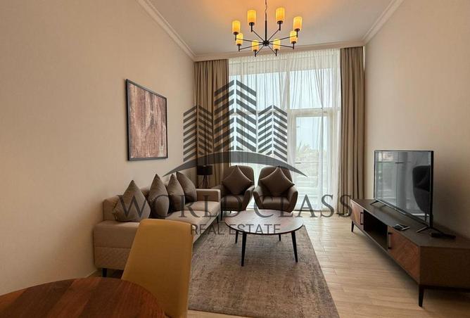 989422 - Property Image 2