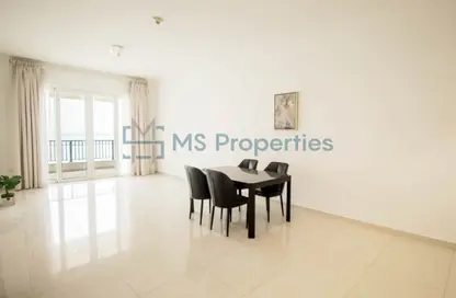Apartment - 2 Bedrooms - 3 Bathrooms for rent in Viva East - Viva Bahriyah - The Pearl Island - Doha