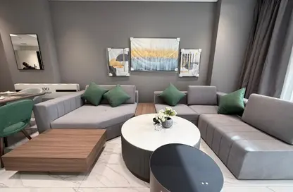 Apartment - 2 Bedrooms - 3 Bathrooms for sale in Boulevard View - Yasmeen City - Lusail