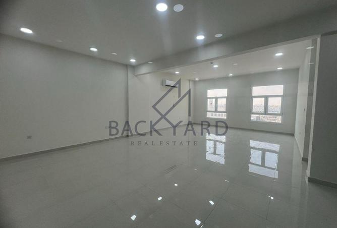 955551 - Property Main Image