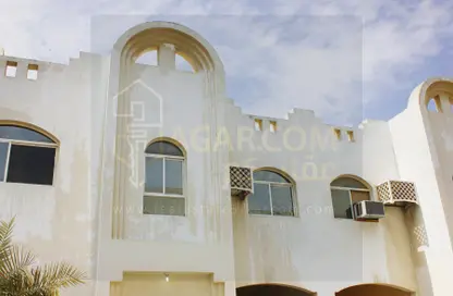 Villa - 5 Bedrooms - 4 Bathrooms for rent in Al Rawda Street - Al Rawda - Doha