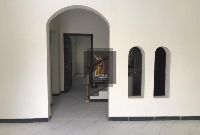 968137 - Property Image 2