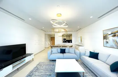 Living Room image for: Apartment - 2 Bedrooms - 2 Bathrooms for rent in Viva West - Viva Bahriyah - The Pearl Island - Doha, Image 1