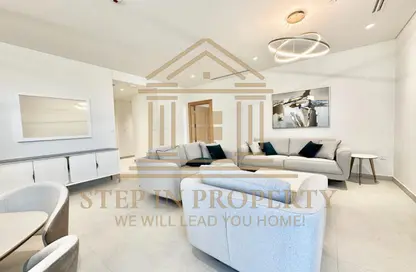 Apartment - 2 Bedrooms - 4 Bathrooms for rent in Floresta Gardens - Floresta Gardens - The Pearl Island - Doha