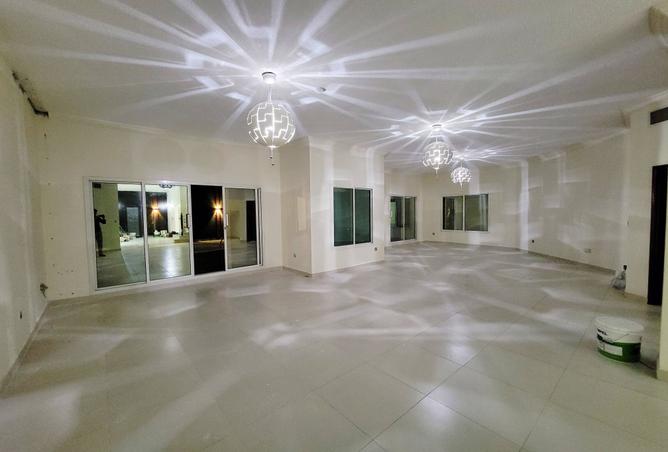 977937 - Property Main Image