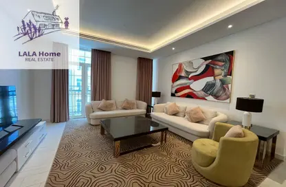 Apartment - 2 Bedrooms - 4 Bathrooms for rent in Floresta Gardens - Floresta Gardens - The Pearl Island - Doha