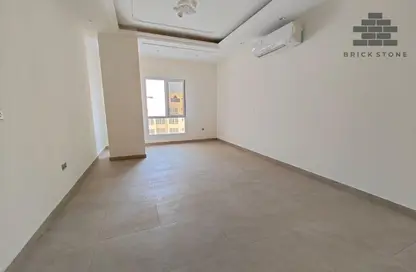 Apartment - 3 Bedrooms - 3 Bathrooms for rent in Al Nasr Street - Al Nasr - Doha