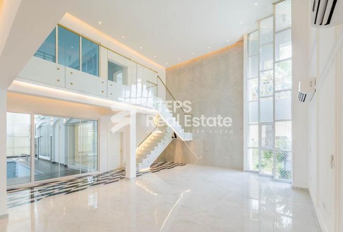 942143 - Property Image 2