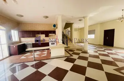 مجمع سكني - 5 غرف نوم - 6 حمامات للايجار في الذخيرة - الذخيرة - الخور