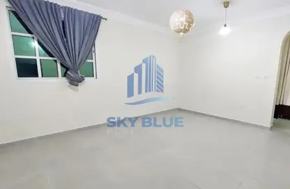 Apartment - Studio - 1 Bathroom for rent in Al Gharrafa - Doha
