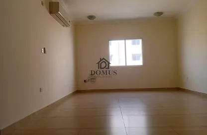 Apartment - 3 Bedrooms - 3 Bathrooms for rent in Al Zubair Bakkar Street - Al Sadd - Doha