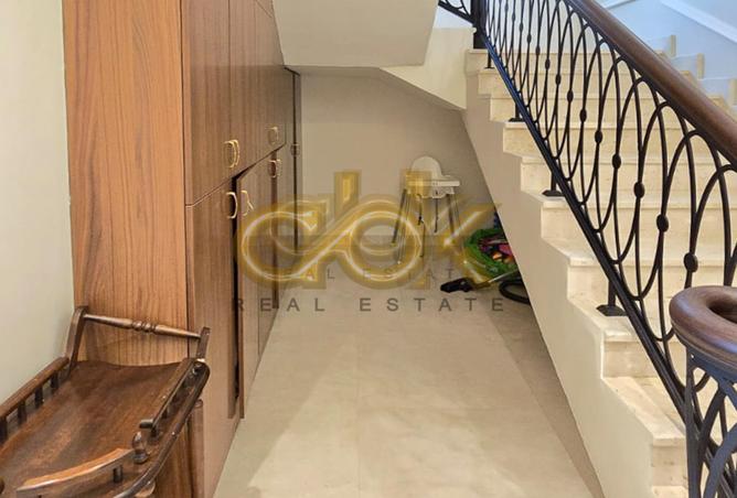 808922 - Property Image 2