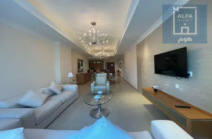 Apartment - 2 Bedrooms - 3 Bathrooms for rent in Bilal Pearl Suites - Viva Bahriyah - The Pearl Island - Doha