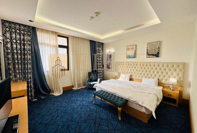 982934 - Property Image 2