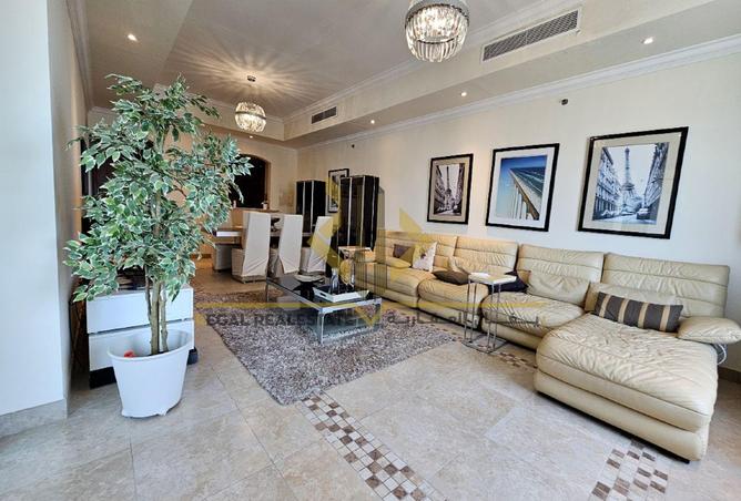 913805 - Property Image 2