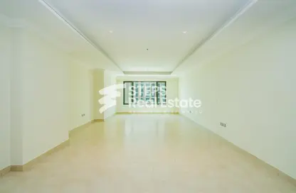 Apartment - 1 Bedroom - 2 Bathrooms for rent in West Porto Drive - Porto Arabia - The Pearl Island - Doha
