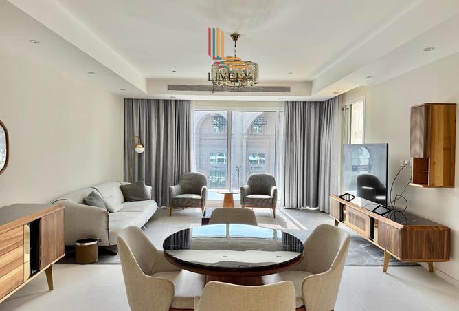 989209 - Property Image 2