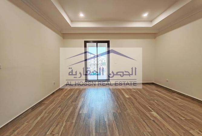 968085 - Property Image 3