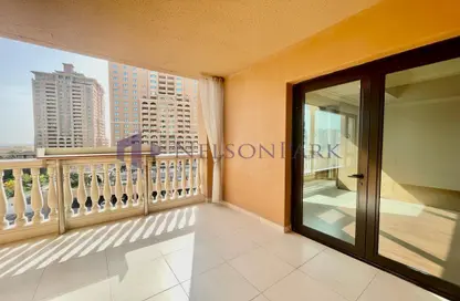 Apartment - 2 Bedrooms - 2 Bathrooms for rent in Jumanah Tower 29 - Porto Arabia - The Pearl Island - Doha
