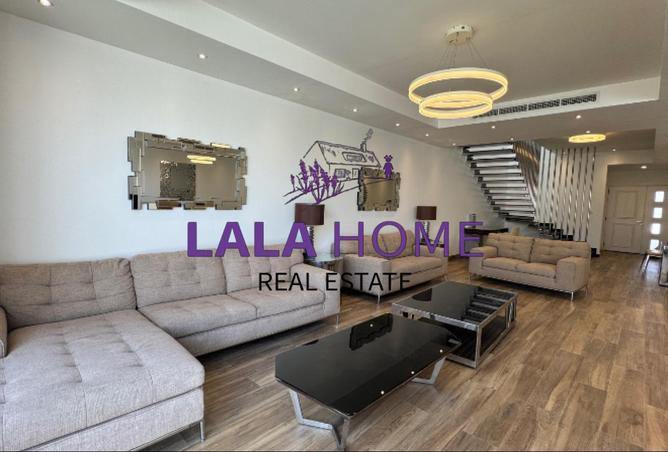 967408 - Property Image 3