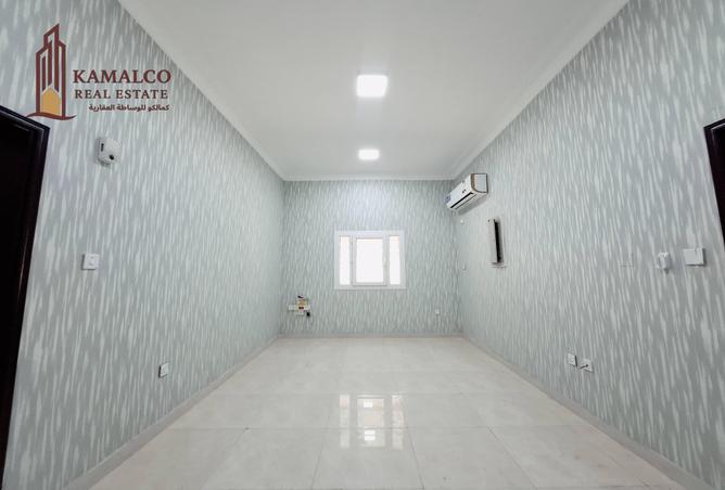 953990 - Property Image 2