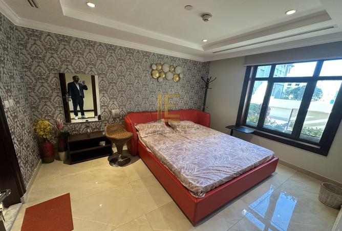 975428 - Property Image 2