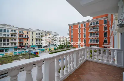 Apartment - 2 Bedrooms - 3 Bathrooms for sale in Chateau - Qanat Quartier - The Pearl Island - Doha