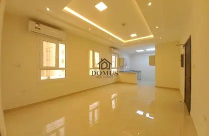 Apartment - 2 Bedrooms - 2 Bathrooms for rent in Thabit Bin Zaid Street - Al Mansoura - Doha
