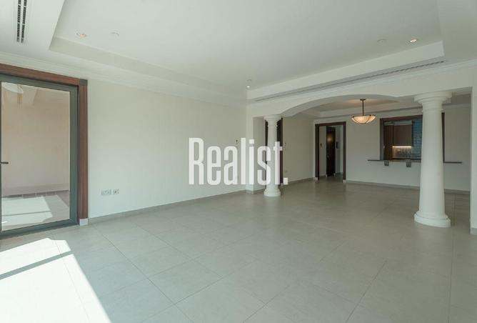 952710 - Property Image 3